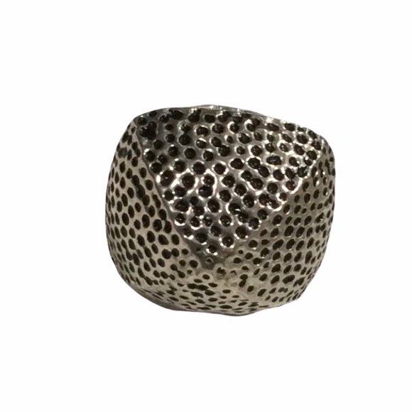 Heidi Klum Wildlife Chunky Hammered Silver Dome Ring Stretch/Custom Fit O/S NWOT - Picture 5 of 10